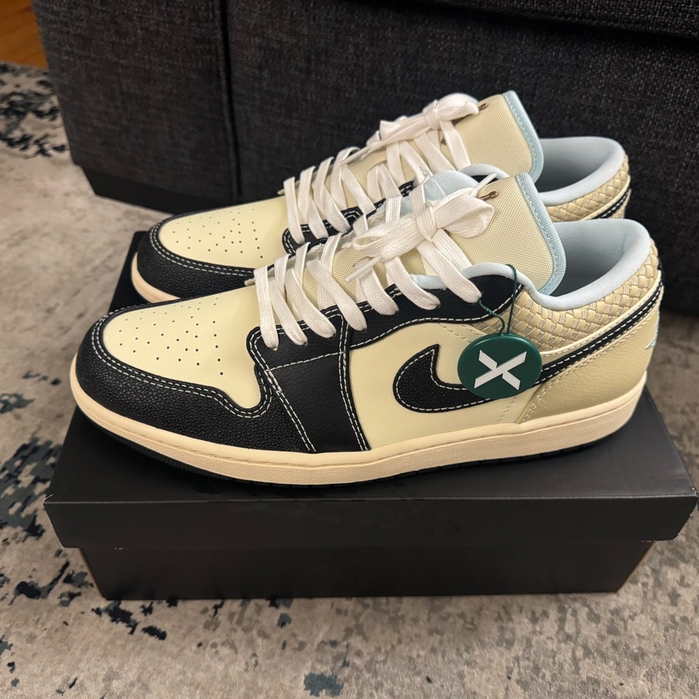 Jordan Cream and Black Men's Sneakers. Special edition. ~Brand new~